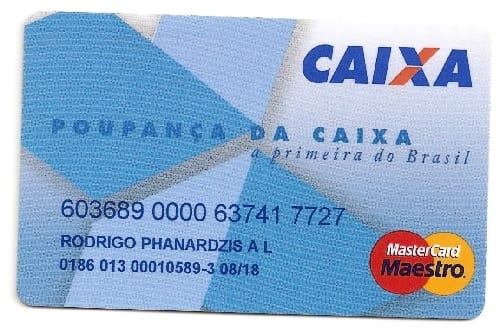 No Cartão Poupança Caixa, a bandeira Mastercard Maestro indica que ele só pode ser usado no débito.