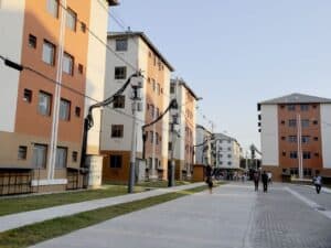 filas de apartamentos em venda de imóveis