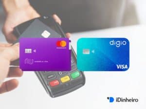 Imagem de dois cartões de crédito que fazem parte do conteúdo que analisa o melhor cartão entre o cartão Digio ou Nubank