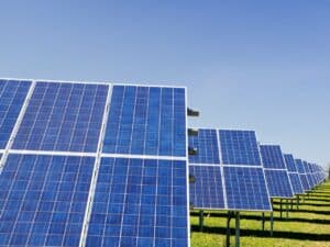 Usina solar o que é, como funciona e quais são os tipos